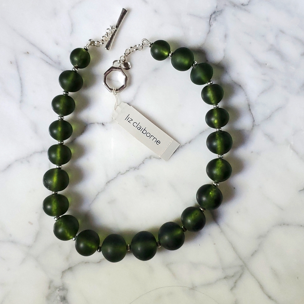 Liz Clairborne Vintage Green Glass Necklace